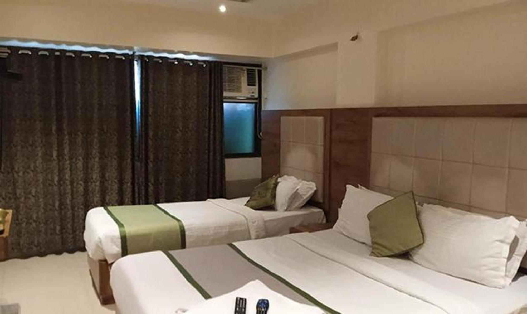 Fabhotel Regal Inn Mumbai Exterior photo